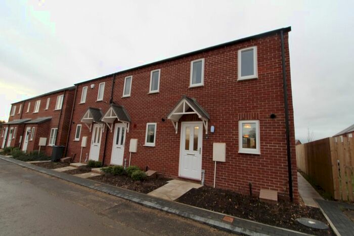 2 Bedroom Terraced House To Rent In Summit Drive, Bessacarr, Doncaster, DN4