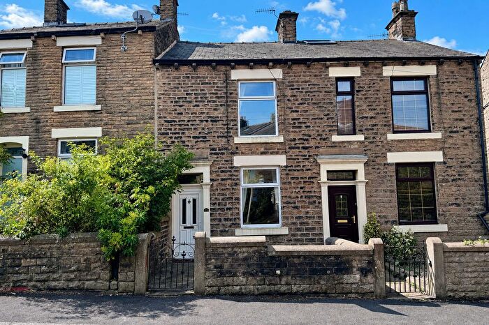 2 Bedroom Terraced House For Sale In Queen Street, Hadfield, SK13