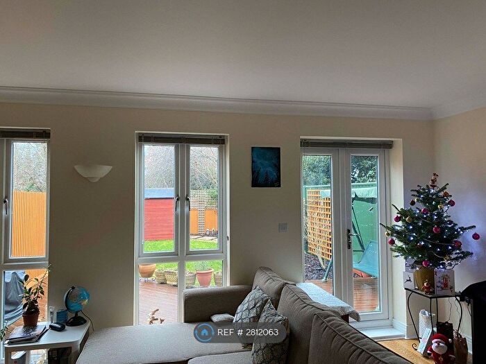 4 Bedroom End Terrace House To Rent In Coolidge Close, Oxford, OX3