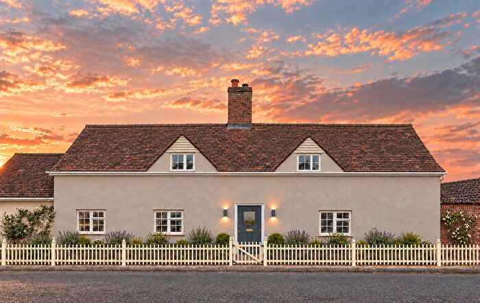 4 Bedroom Detached House For Sale In White Horse House, Stone Street, Hadleigh, IP7
