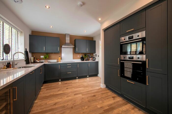 4 Bedroom Detached House For Sale In Cheltenham Road East, Churchdown, Gloucester, GL3