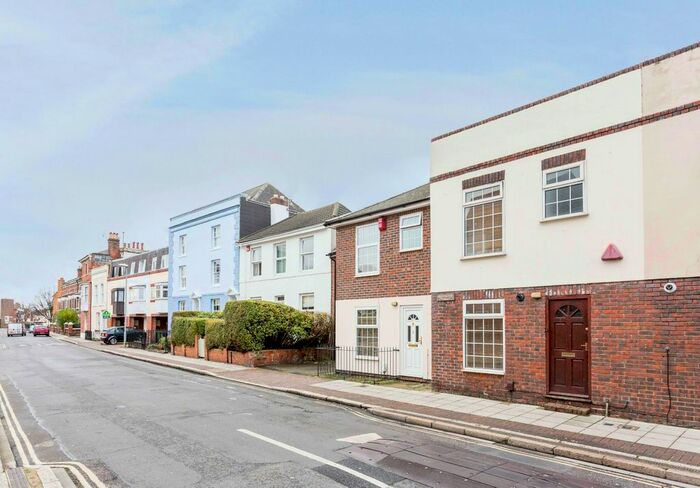 3 Bedroom Terraced House To Rent In Green Road, Southsea PO5