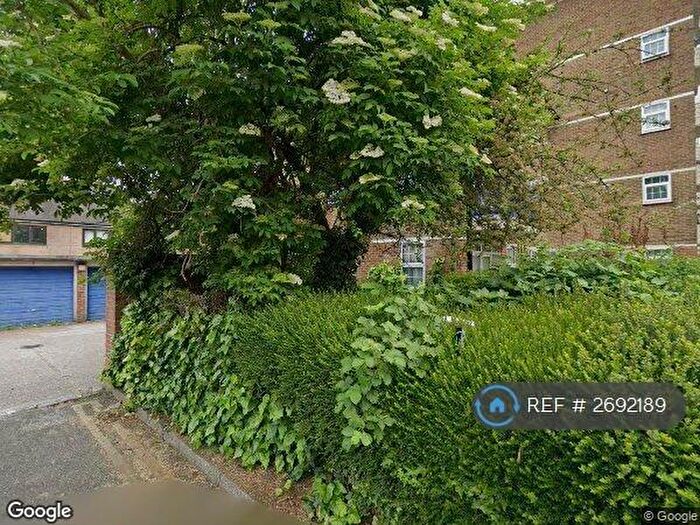 2 Bedroom Flat To Rent In Glebe Court, Mitcham, CR4