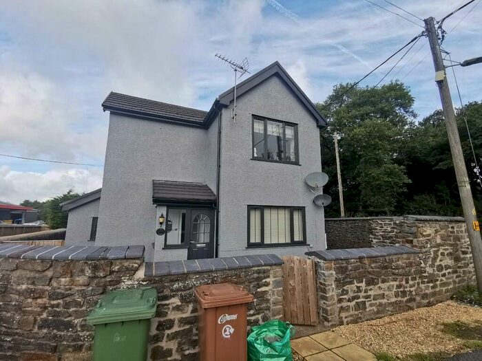 4 Bedroom Detached House To Rent In Hospital Road, Penpedairheol, Hengoed, CF82