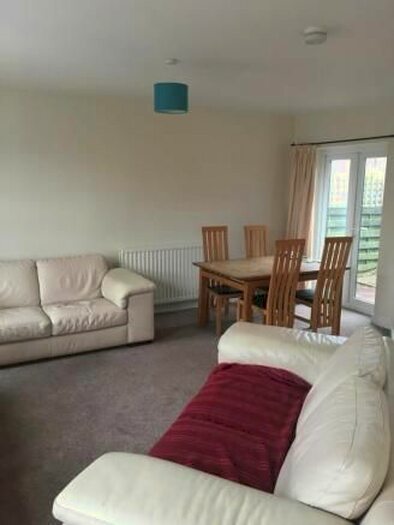 4 Bedroom Semi-Detached House To Rent In Garths End, York, YO10