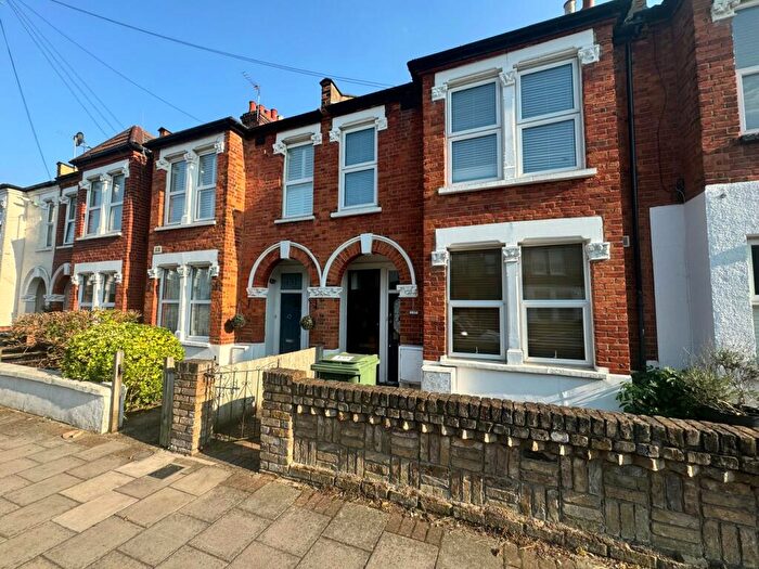 2 Bedroom Apartment To Rent In Blandford Road, Beckenham, BR3