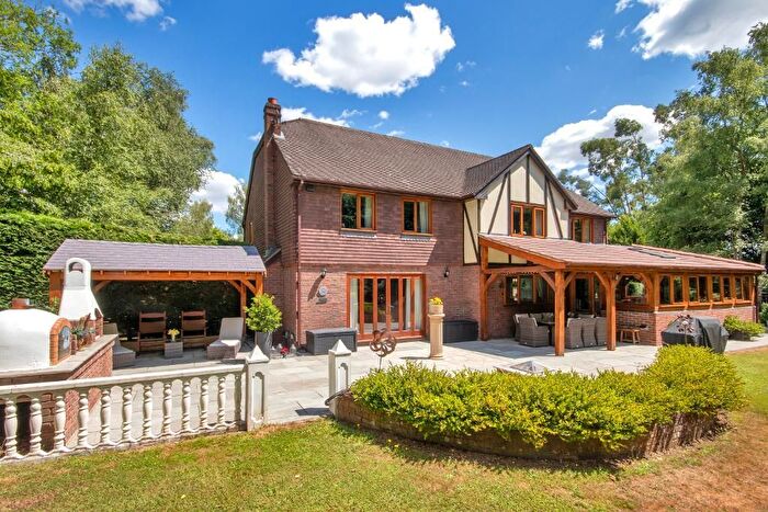 4 Bedroom Detached House For Sale In The Nightingales, Sissinghurst, Kent, TN27