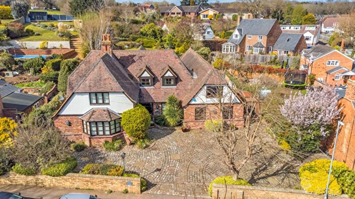 5 Bedroom Detached House For Sale In The Compasses, High Street, Clophill, MK45