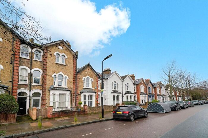 2 Bedroom Terraced House To Rent In Bouverie Road, Stoke Newington, N16