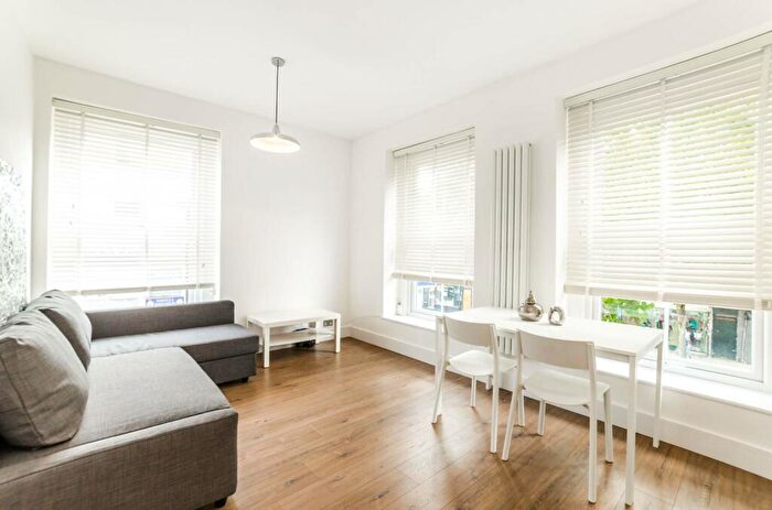 1 Bedroom Flat To Rent In Fonthill Road, Finsbury Park, London, N4