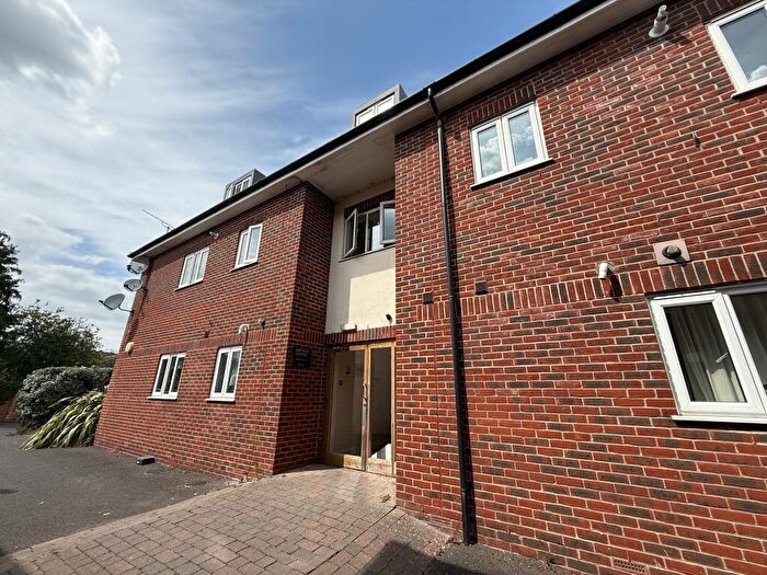 2 Bedroom Flat To Rent In Arthur Road, SO15