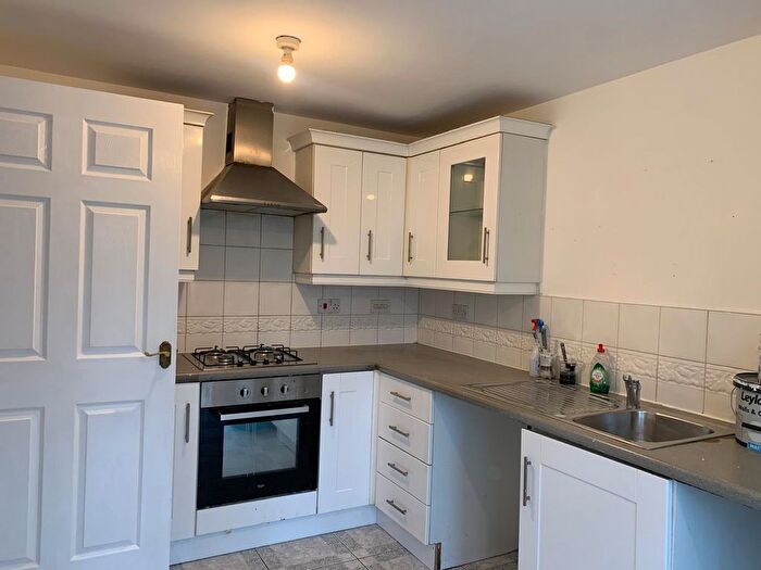4 Bedroom Town House To Rent In Martingale Court, Cheetham Hill, Manchester, M8