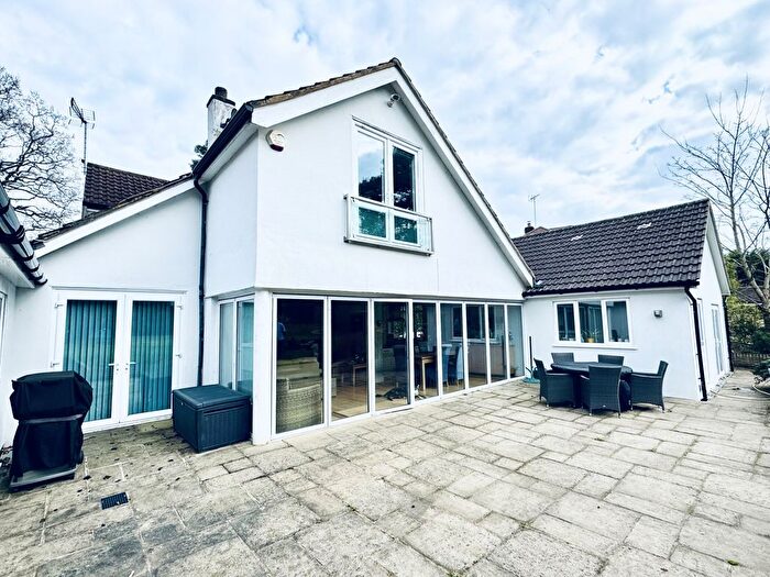 5 Bedroom Detached House For Sale In Heath Ride, Wokingham, RG40