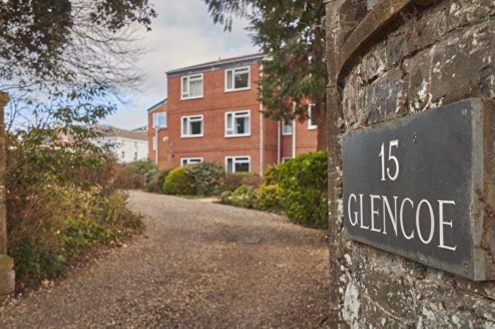 2 Bedroom Flat For Sale In Lyndhurst Road, Exeter, EX2