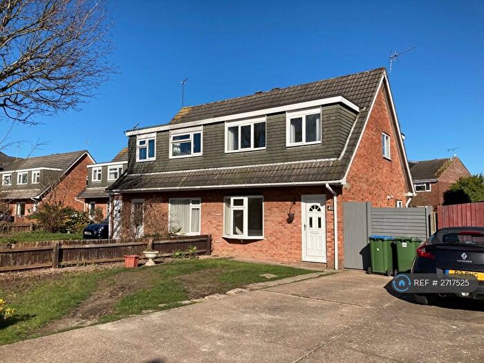 3 Bedroom Semi Detached House To Rent In Charles Knott Gardens, Southampton, SO15