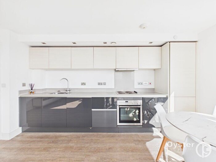 2 Bedroom Flat To Rent In Station Road, Premier House, HA8
