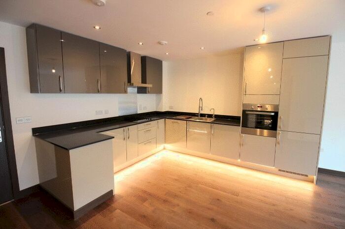 2 Bedroom Flat To Rent In East Station Road, Peterborough, PE2