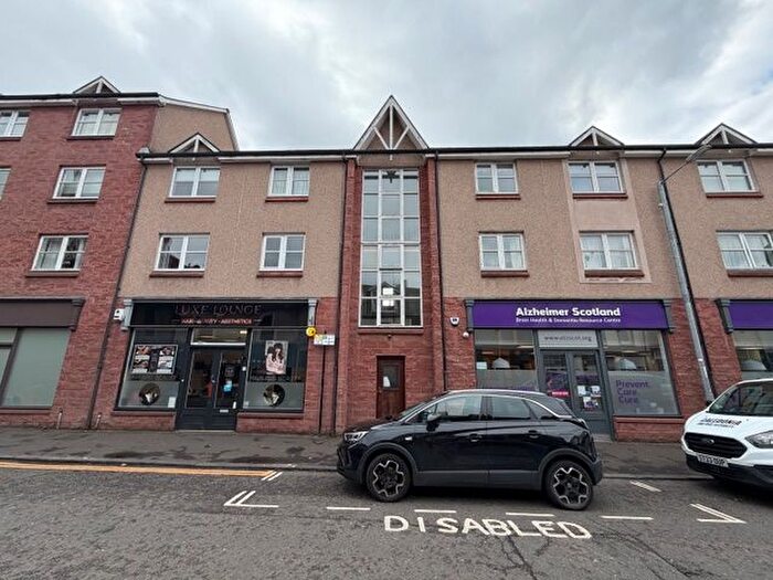 2 Bedroom Flat To Rent In Candleriggs Court, Alloa, FK10