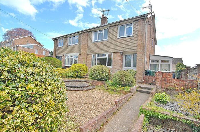 3 Bedroom Semi Detached House For Sale In Farmhill Lane, Stroud, Gloucestershire, GL5