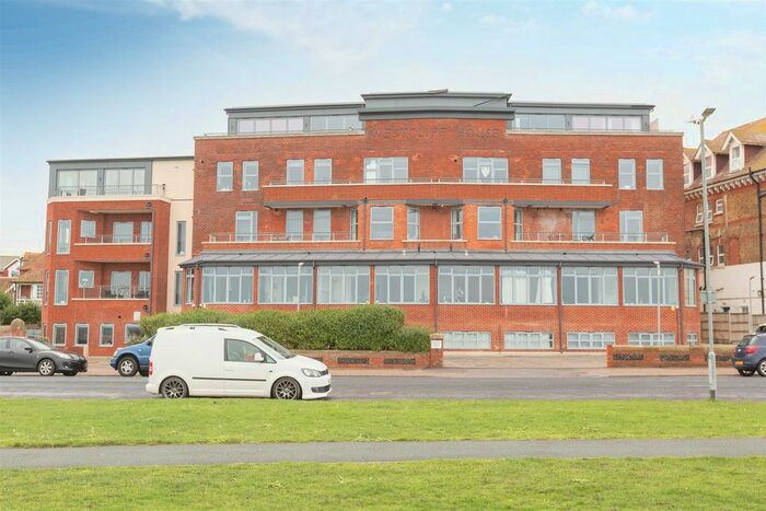 2 Bedroom Flat To Rent In Sea Road, Westgate-On-Sea CT8