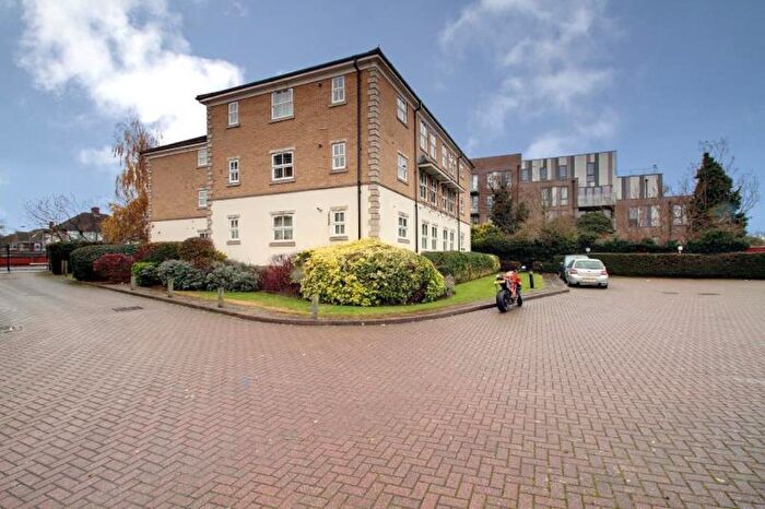 2 Bedroom Flat For Sale In Lime Court, Great North Way, London, NW4