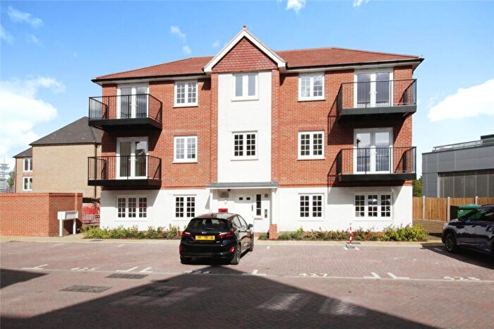 2 Bedroom Apartment To Rent In Swan Grove, Langdon Hills, Basildon, SS16
