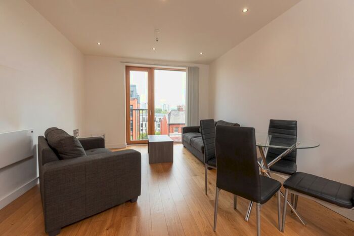 1 Bedroom Flat To Rent In Chapel Street, Salford, M3