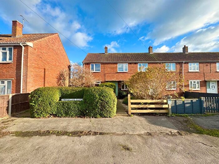 3 Bedroom End Terrace House For Sale In Tregelles Close, Highbridge, TA9