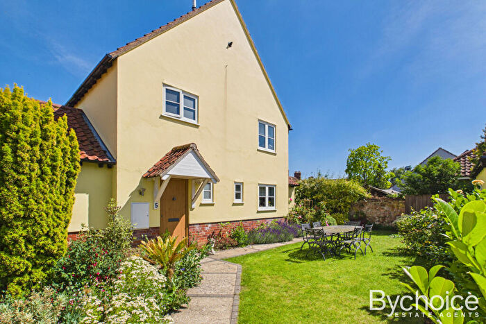 3 Bedroom Detached House For Sale In Ropers Court, Lavenham, CO10