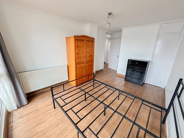 1 Bedroom Flat To Rent In Dunmow Walk, Popham Street, Islington, N1