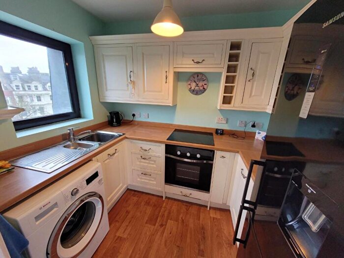 1 Bedroom Flat For Sale In Court Place, Castle Hill Avenue, Folkestone, CT20