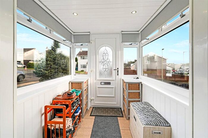 3 Bedroom Bungalow For Sale In Croftmoraig Avenue, Moodiesburn, Glasgow, North Lanarkshire, G69