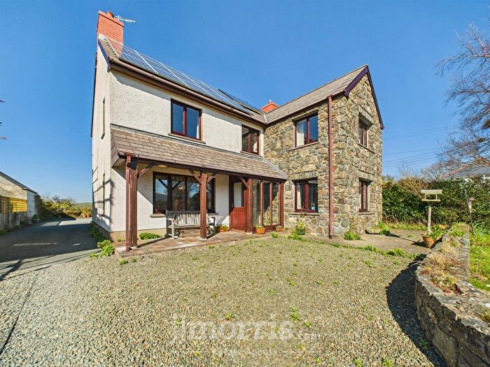 4 Bedroom Detached House For Sale In Llygad Yr Haul, Dinas Cross, SA42