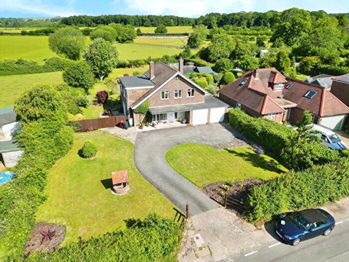 4 Bedroom Detached House For Sale In Forestside, Rowlands Castle, Hampshire, PO9