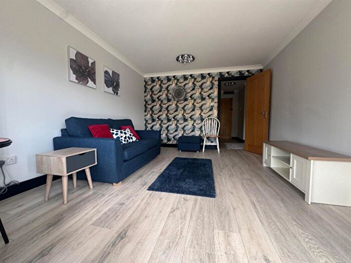 1 Bedroom Apartment To Rent In Grangemoor Court, Cardiff, CF11