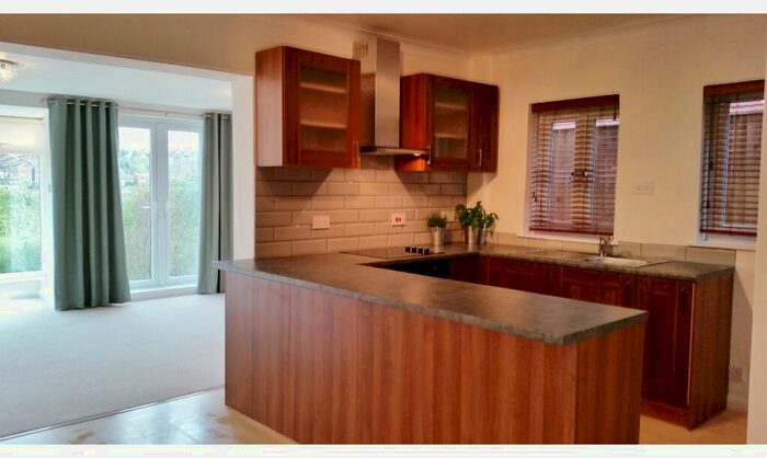 2 Bedroom Semi-Detached House To Rent In Pilkington Road, Mapperley, Nottingham, NG3