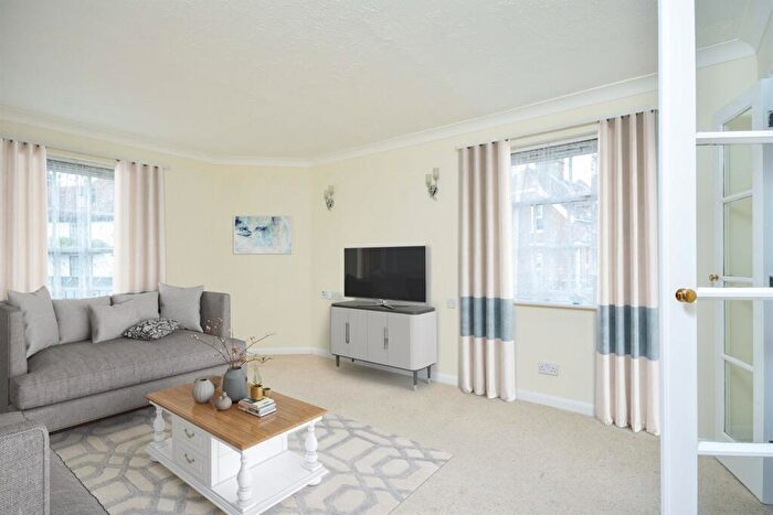 1 Bedroom Retirement Property To Rent In Deans Mill Court, The Causeway, Canterbury, CT1