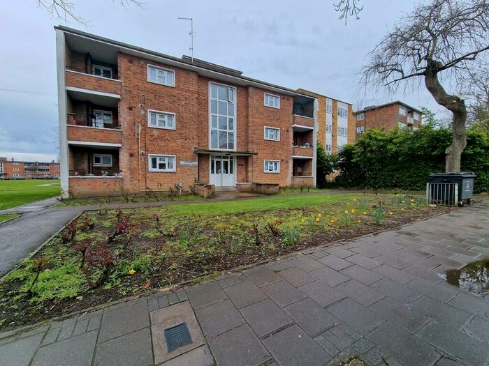 1 Bedroom Ground Flat To Rent In Harrow Road, Wembley, HA0