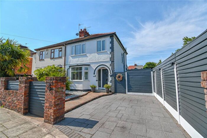 3 Bedroom Semi-Detached House For Sale In Avondale Avenue, Moreton, Wirral, CH46
