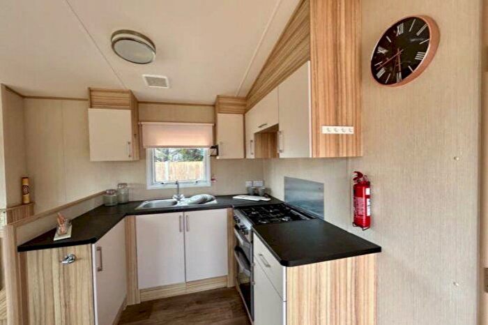 2 Bedroom Caravan For Sale In Birchington Vale Holiday Park, Shottendane Road, Birchington, Kent, CT7