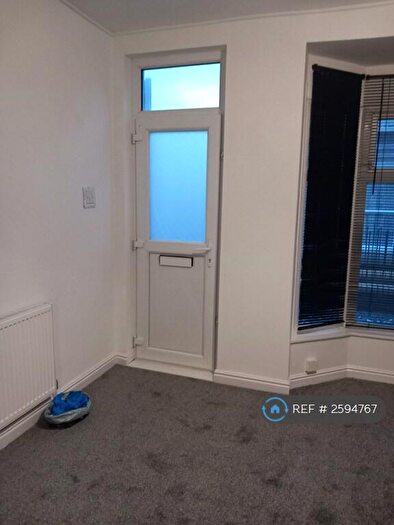 2 Bedroom End Of Terrace House To Rent In Ernests Avenue, Hull, HU9