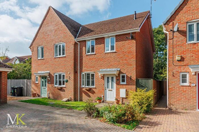 3 Bedroom Semi Detached House For Sale In Peppercorn Close, Christchurch, BH23