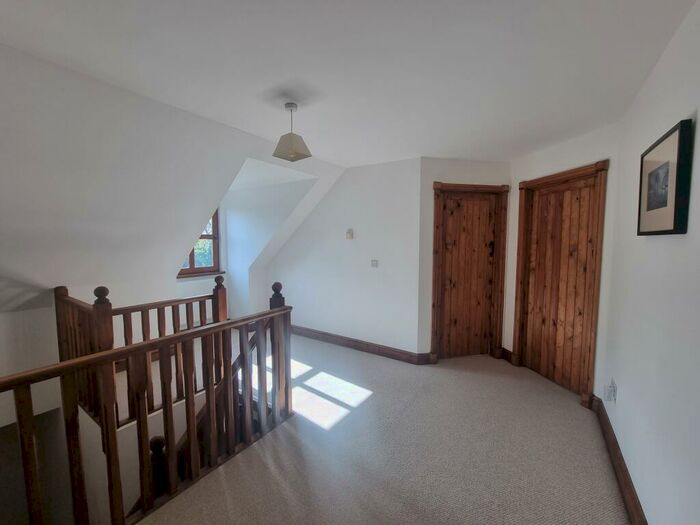 4 Bedroom House To Rent In Llwyncelyn Uchaf, Mynyddcerrig, Llanelli, Carmarthenshire, SA15