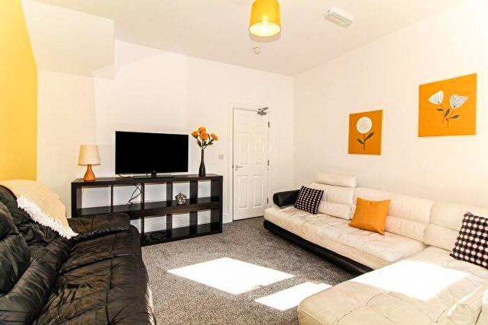 7 Bedroom Terraced House To Rent In Wadbrough Road, S11