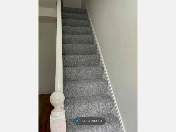 3 Bedroom Terraced House To Rent In Higher Croft, Eccles, Manchester, M30