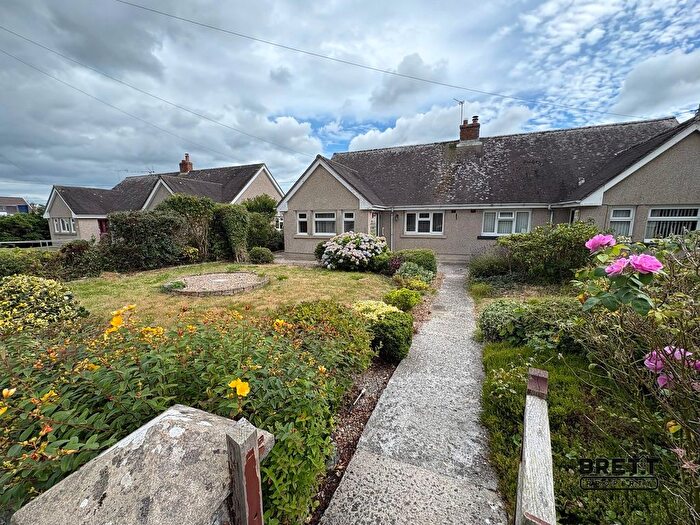 2 Bedroom Semi-Detached Bungalow For Sale In Milton, Tenby, Pembrokeshire., SA70