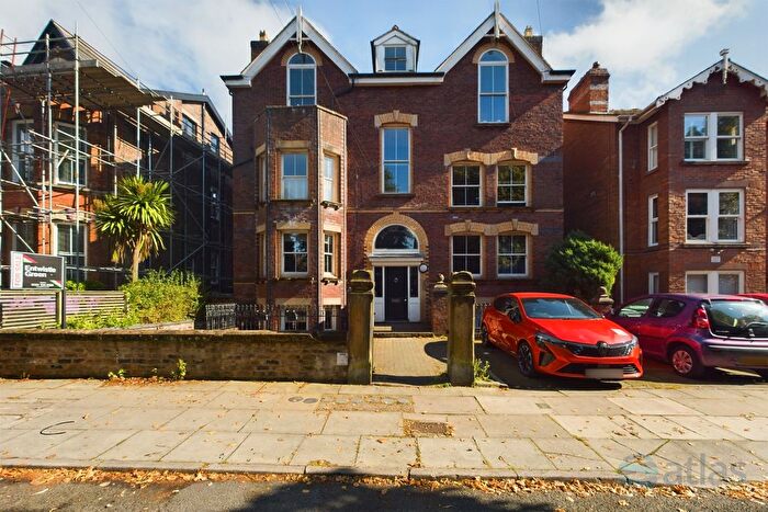 2 Bedroom Flat To Rent In Ivanhoe Road, Aigburth, L17