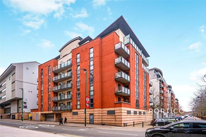 2 Bedroom Flat To Rent In Oliver Road, London, E10