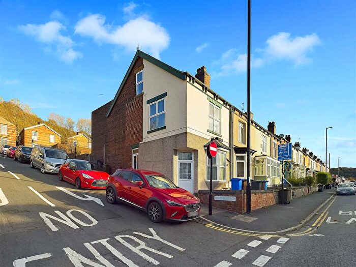 2 Bedroom Flat To Rent In A Chesterfield Road, Sheffield, S8