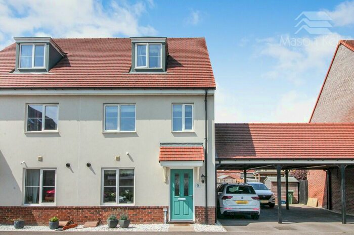 3 Bedroom Semi-Detached House To Rent In Newton Leys, Milton Keynes, Buckinghamshire, MK3